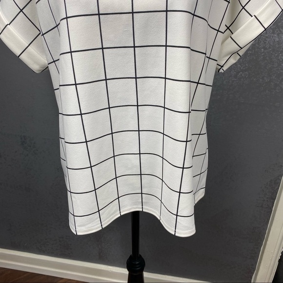 Anthro Melloday Windowpane V-Neck Cuff Sleeves Back Zip Knit Top white/black - Picture 4 of 13